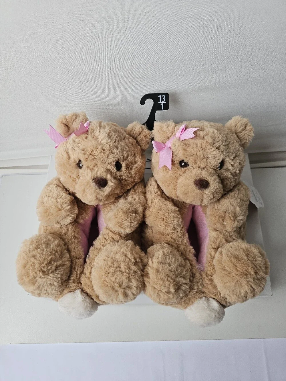 Girls' Teddy Bear Slippers with Pink Bow – New with Tags (NWT)